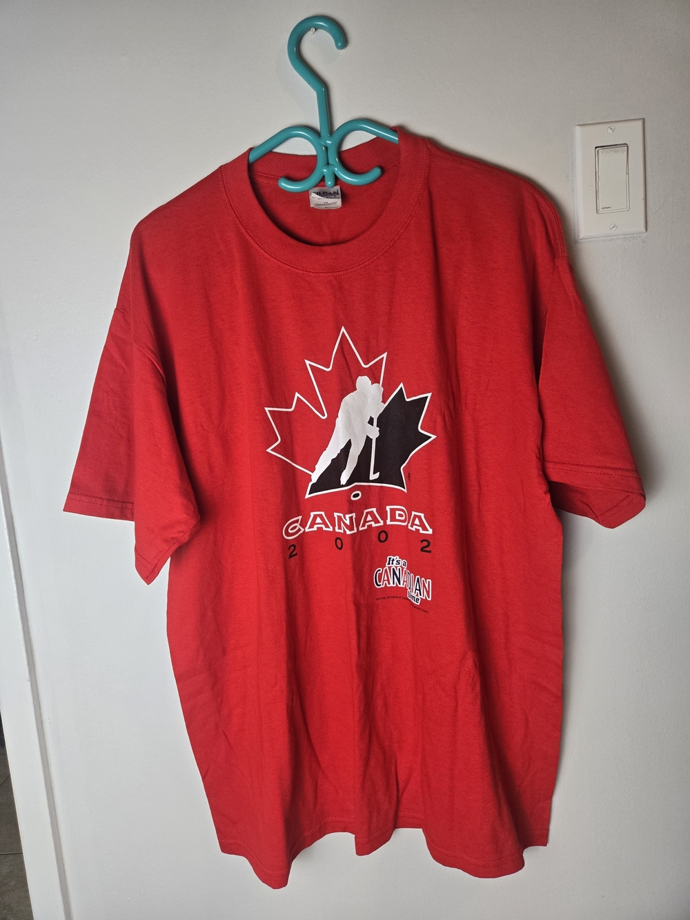 Gildan Red Canada Hockey Graphic Tee